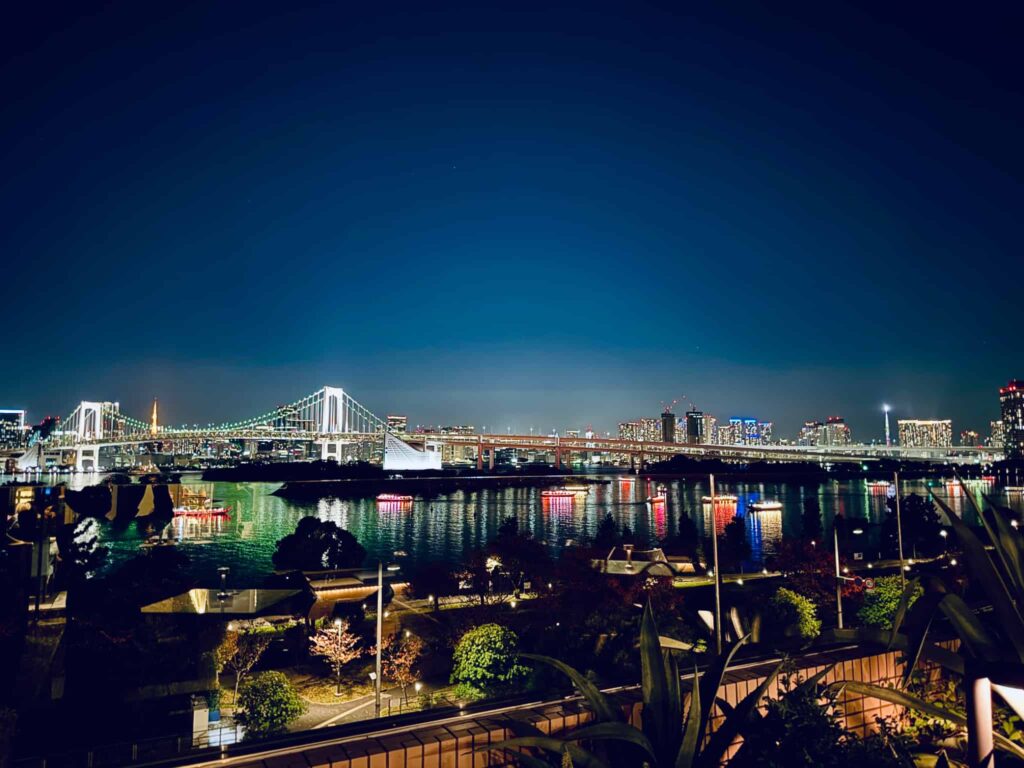 ヒルトン東京お台場エグゼクティブラウンジ　夜景